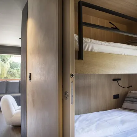 Ferronne By Japandi Apartment